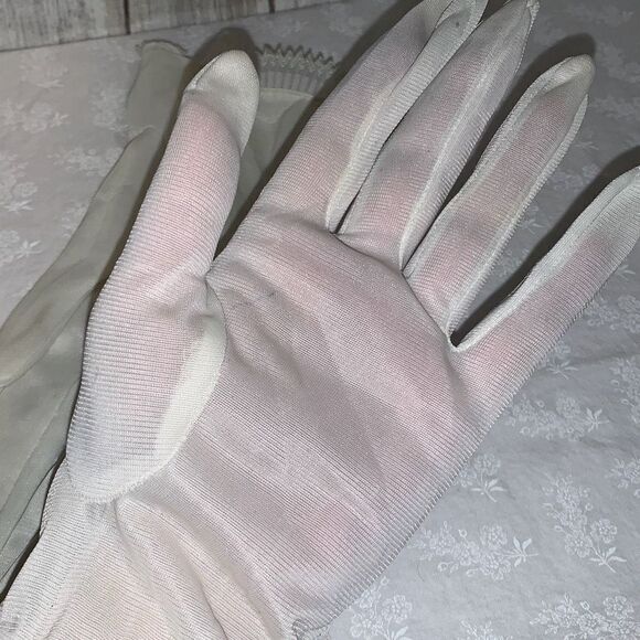Vintage White Sheer Chiffon Nylon Gloves Size Large - Picture 10 of 14